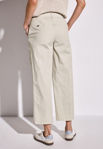 STREET ONE Regular Chinohose in Weiß