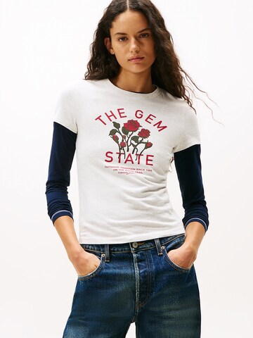 Tommy Jeans Shirt in Grey: front