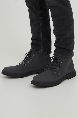 BLEND Lace-Up Boots in Black: front