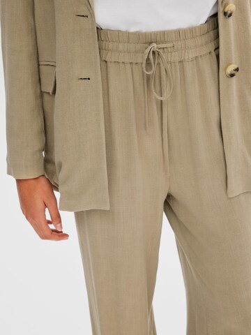 SELECTED FEMME Loose fit Trousers 'Viva-Gulia' in Brown