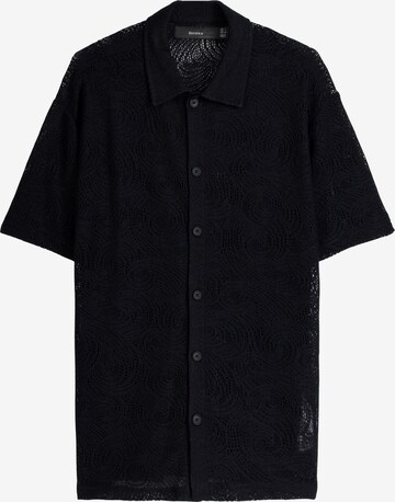 Comfort fit Camicia di Bershka in nero: frontale