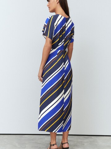 Next Kleid in Blau