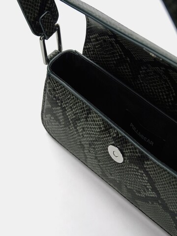 Pull&Bear Schultertasche in Grün