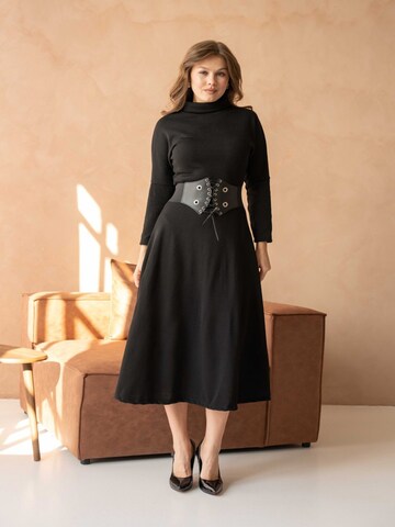 WOMAN VISION Strickkleid in Schwarz: Vorderseite