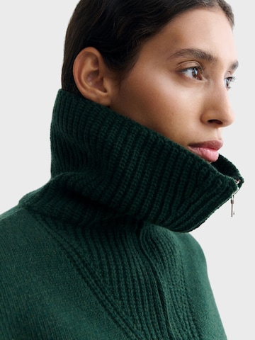 Thinking MU Sweatshirt 'Tanit' in Grün: Seite