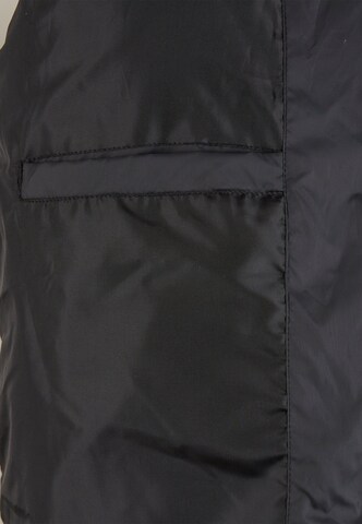 Cappotto invernale di Urban Classics in nero