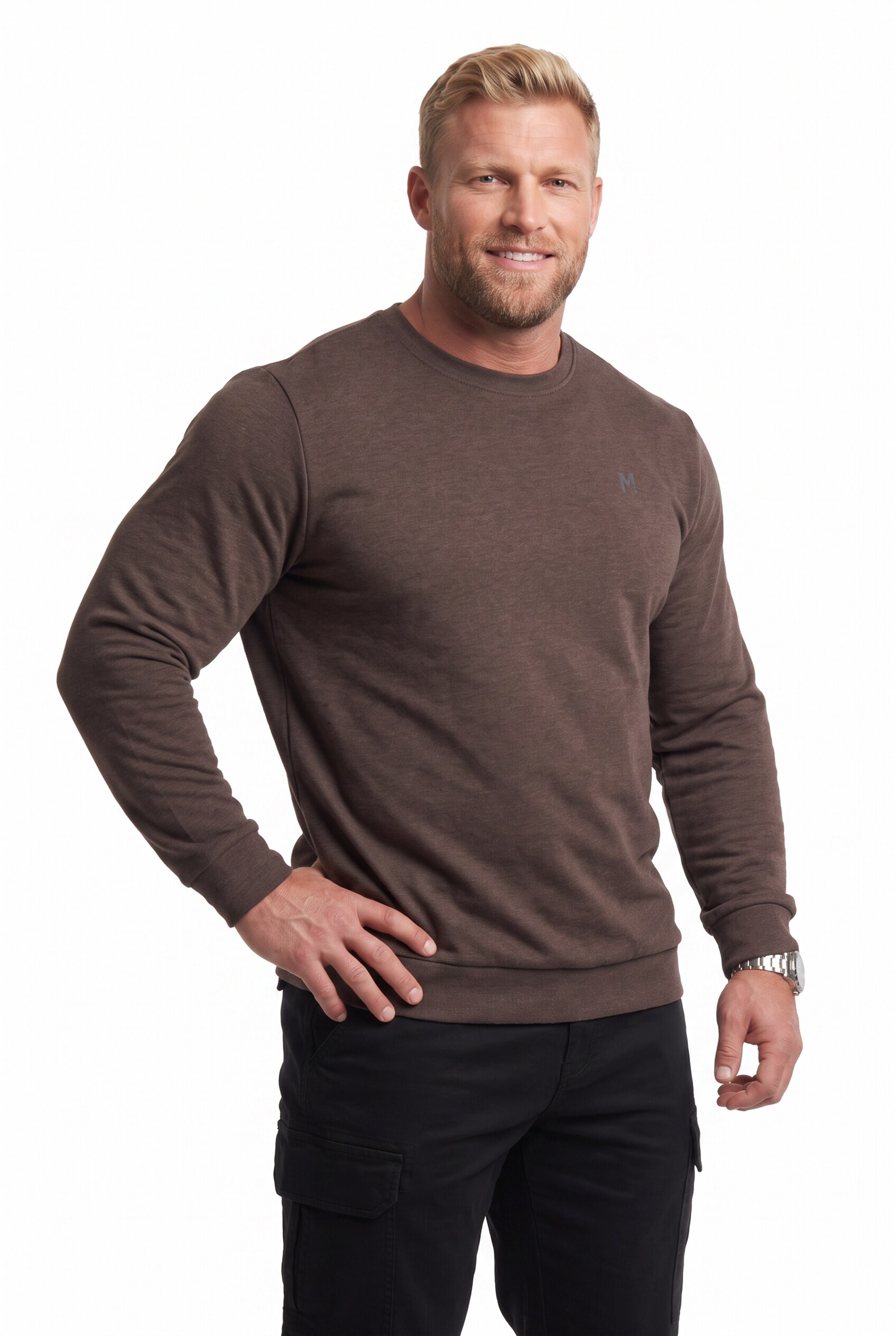 Men Plus Shirt in Brown: front