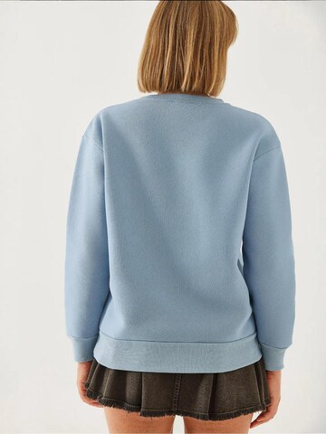 Felpa di Bianco Lucci in blu