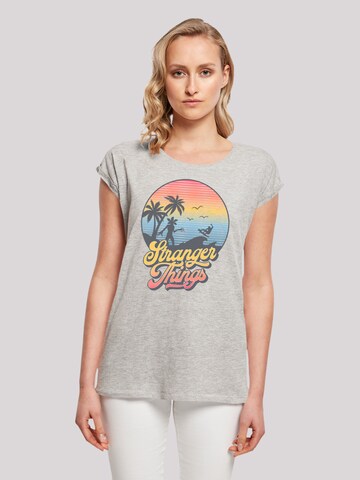 T-shirt 'Stranger Things LA Gradient Netflix TV Series' F4NT4STIC en gris : devant