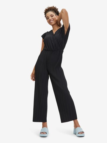 Cartoon Jumpsuit in Zwart: voorkant