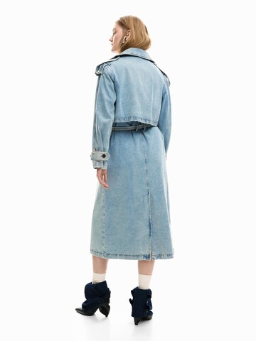 Desigual Prechodný kabát - Modrá