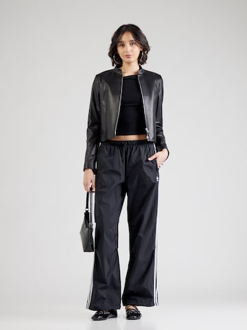 ABOUT YOU Top in Black