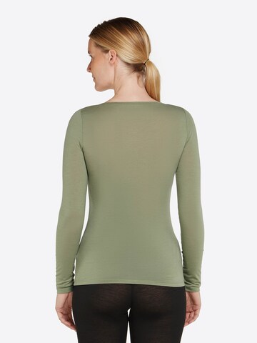 ICEBREAKER Base layer in Green