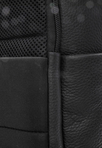 BOGNER - Mochila 'Jasper Philipp' en negro