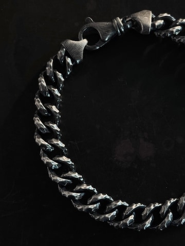 Braccialetto 'CRUMPLED' di REYTEL in argento