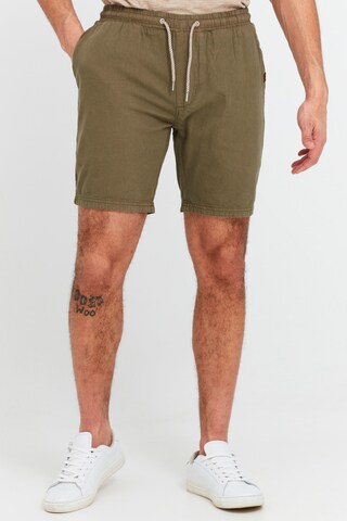 INDICODE JEANS Regular Shorts 'ABERAVON' in Grün: predná strana