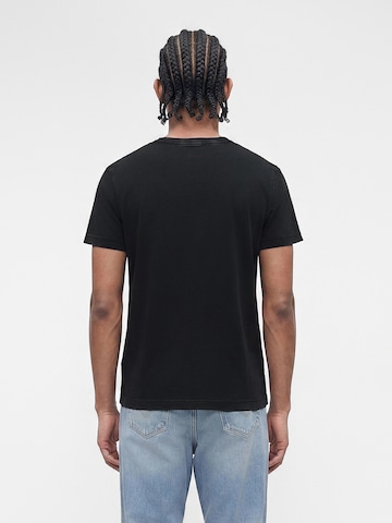 HOLLISTER Футболка в Черный