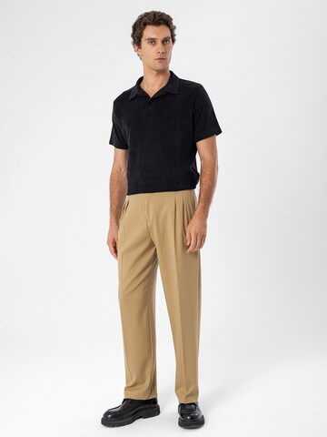 Tricou de la Antioch pe negru