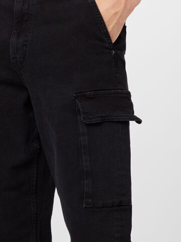 QS Regular Cargohose in Schwarz