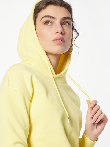 Sweat-shirt Urban Classics en jaune