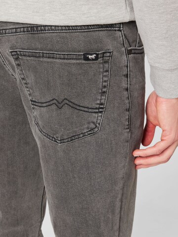 MUSTANG Jeans 'Tramper' in Grey