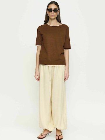 Soft Rebels Szabványos Nadrág ' SRYindi ' - bézs: elől