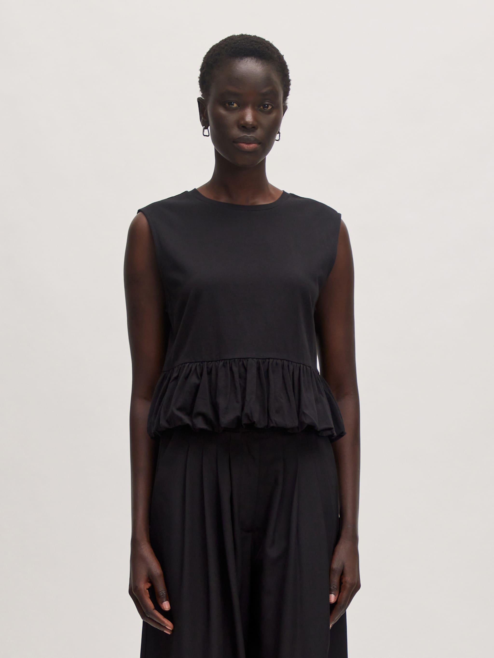 EDITED Producten Shirt 'Davinia' Zwart