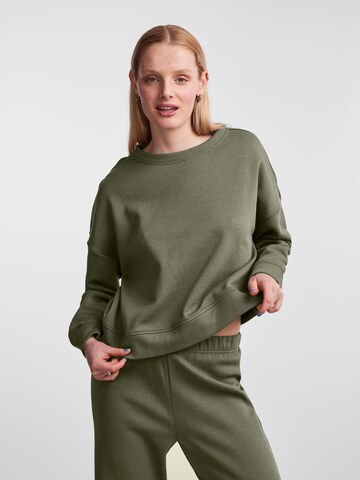 PIECES Sweatshirt 'Chilli' in Groen: voorkant