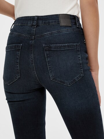 PIECES Skinny Jeans 'Delly' in Blue