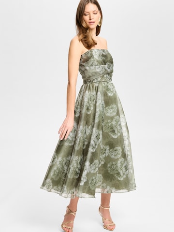 SWING - Vestido en verde