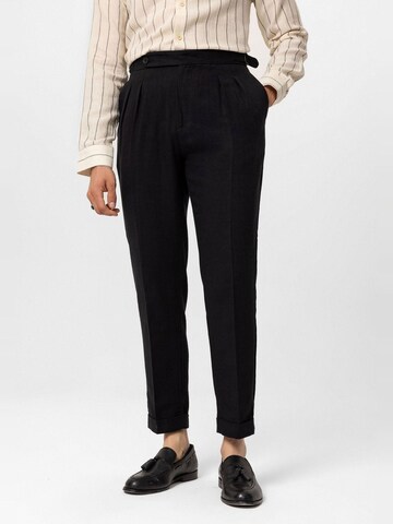 Effilé Pantalon à pince Antioch en noir