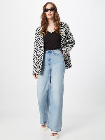 VERO MODA Shirt 'LAUREL' in Zwart