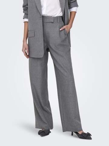ONLY Wide leg Bandplooibroek 'Linda' in Grijs: voorkant
