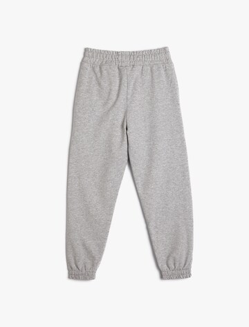 Koton Tapered Broek in Grijs