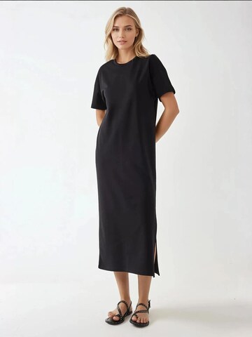 Hiccup - Vestido em preto: frente