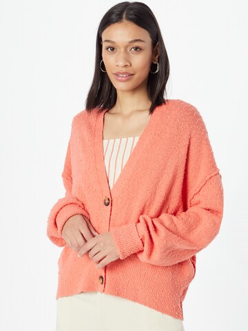 Cardigan 'FOUND MY FRIEND' Free People en rouge : devant