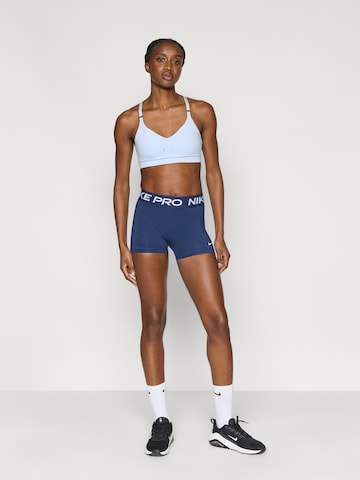 NIKE Skinny Sportshorts 'Pro 365' in Blau