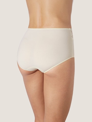 zd ZERO DEFECTS Panty 'Atenea lace high waist panty soy fiber ' in Weiß
