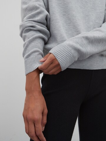 EDITED Pullover 'Hellen' in Grau