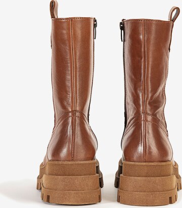 INUOVO Boots in Brown