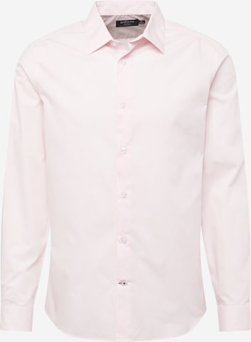 Coupe regular Chemise BURTON MENSWEAR LONDON en rose : devant