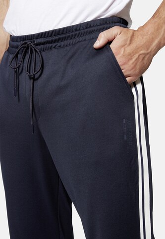 Hero Regular Hose in Blau