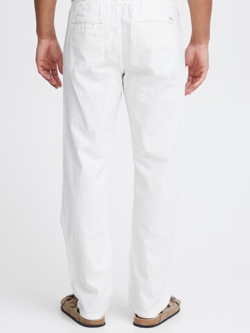 Regular Pantalon chino BLEND en blanc