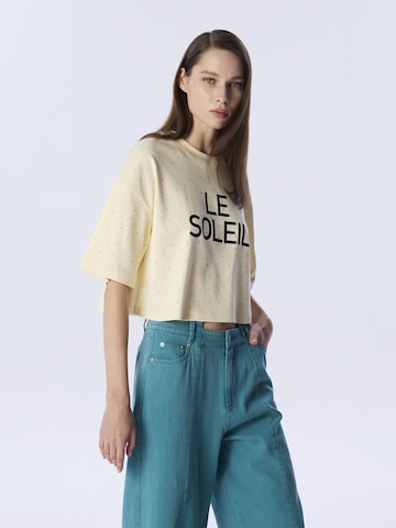 Twist Shirt in Beige