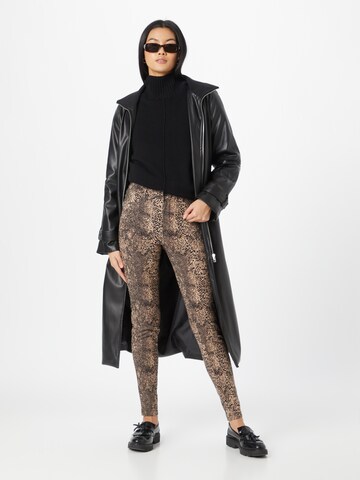 VERO MODA Skinny Hlače 'NALA' | rjava barva