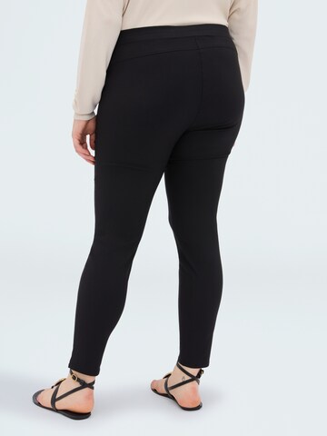 Skinny Pantaloni di Fiorella Rubino in nero