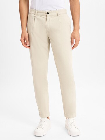 BOSS Jeans in Beige: voorkant