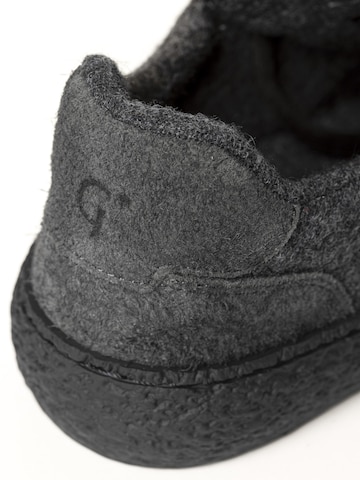 Gottstein Sneakers in Black