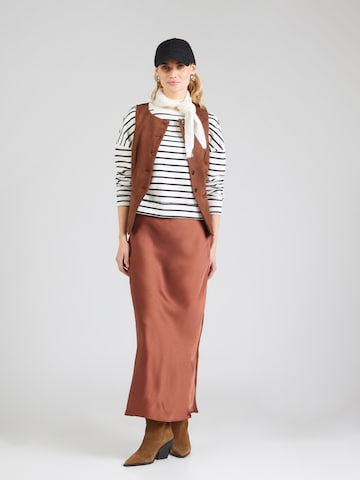 PIECES - Sudadera 'Chilli' en blanco