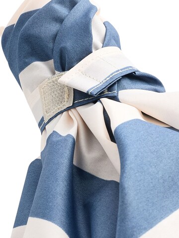 Next - Guarda-chuvas em azul